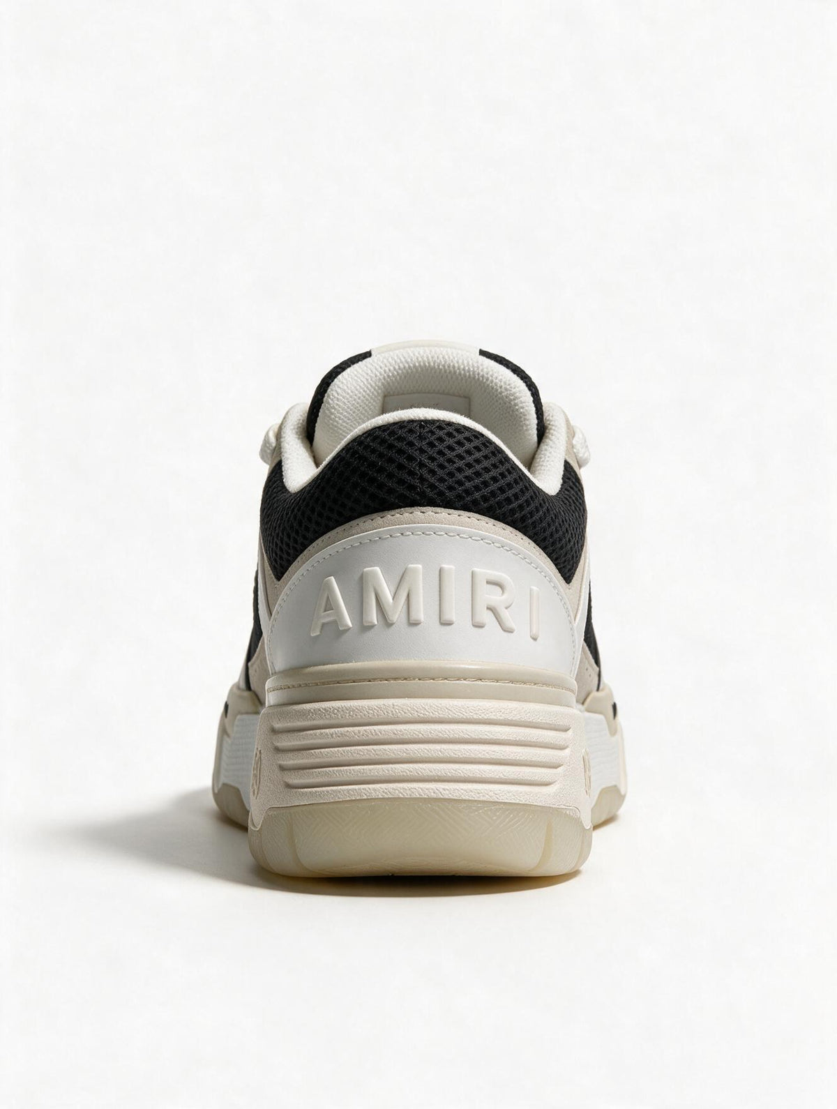 AMIRI CLASICA BLANCA NEGRA