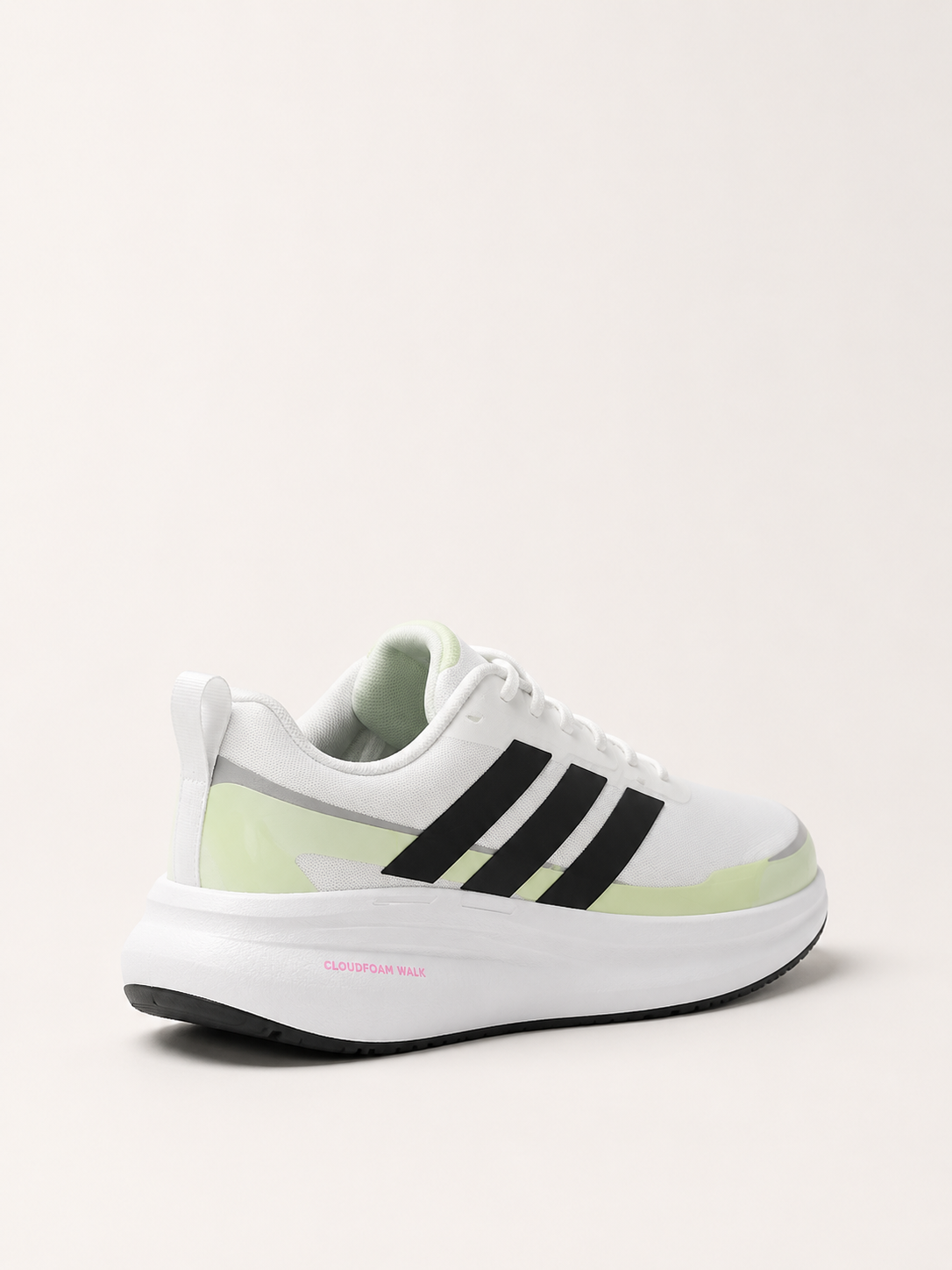Súper nova adidas blanca verde dama