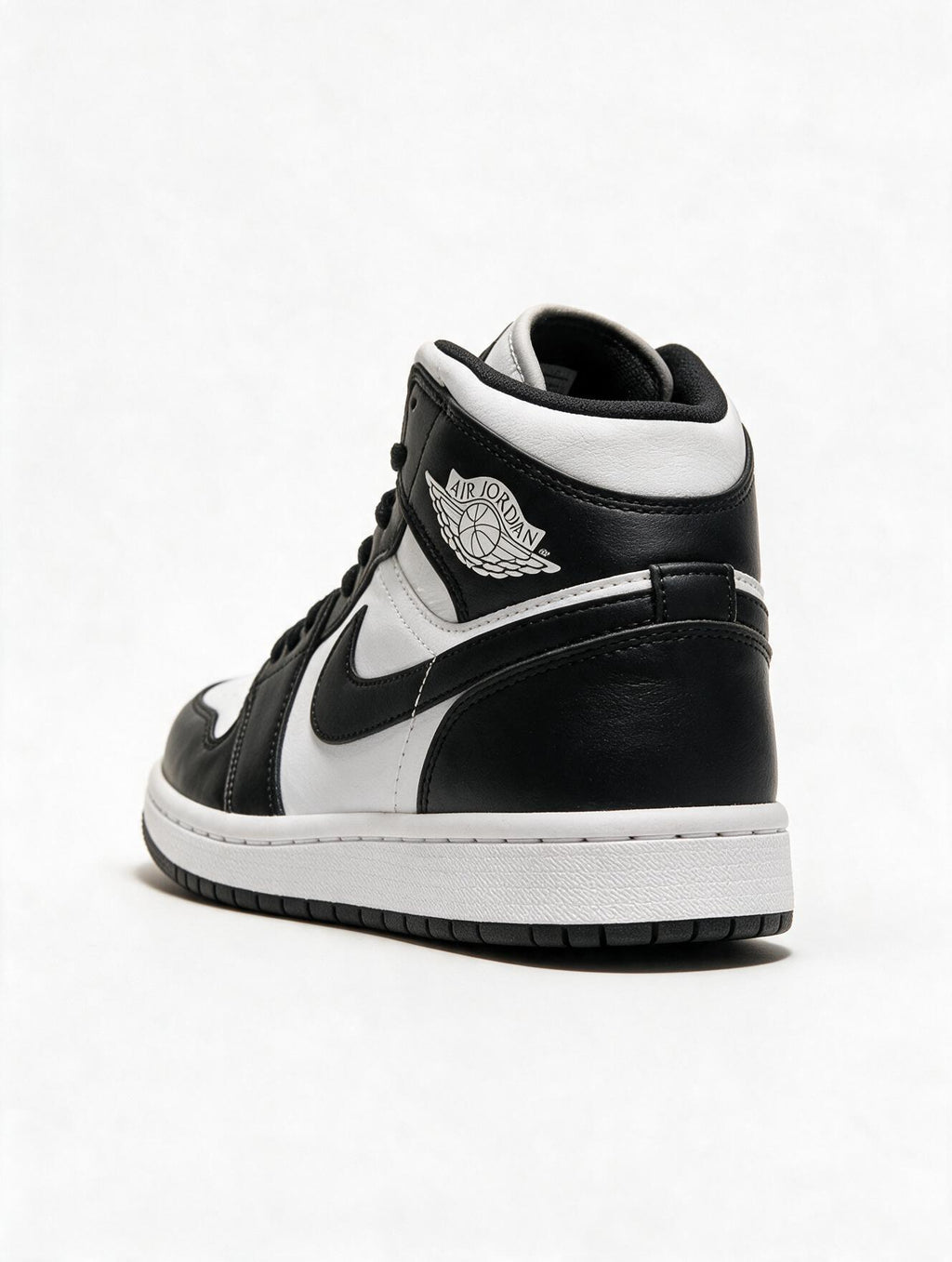 NIKE AIR JORDAN 1 PANDA