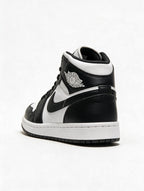 NIKE AIR JORDAN 1 PANDA