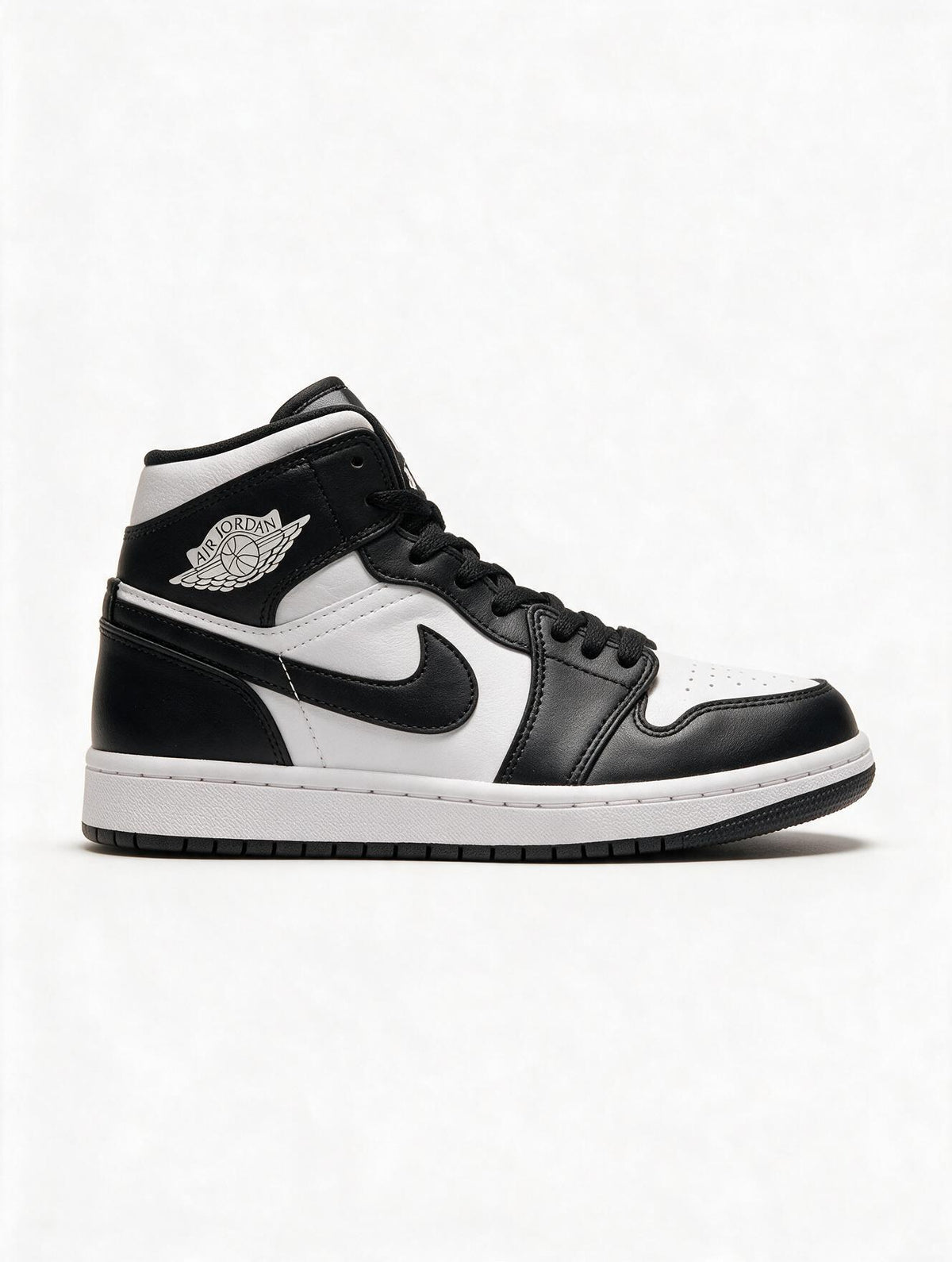 NIKE AIR JORDAN 1 PANDA