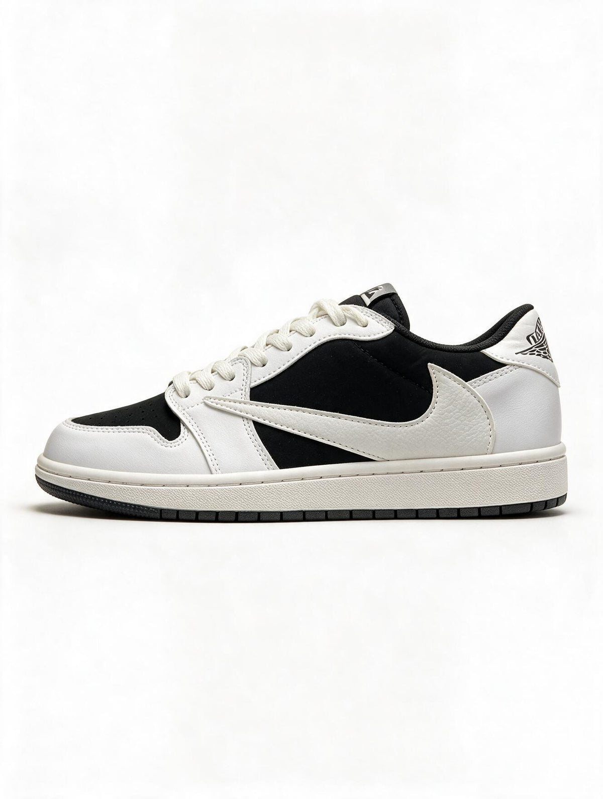 NIKE SB TRAVIS BLANCA NEGRA