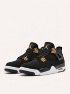 NIKE AIR JORDAN 4 NEGRA DORADA