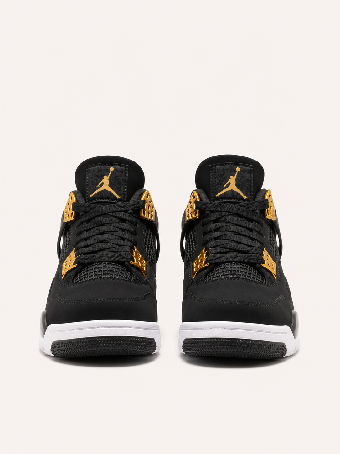 NIKE AIR JORDAN 4 NEGRA DORADA