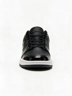 NIKE AIR FORCE 1 NEGRA CHAROL