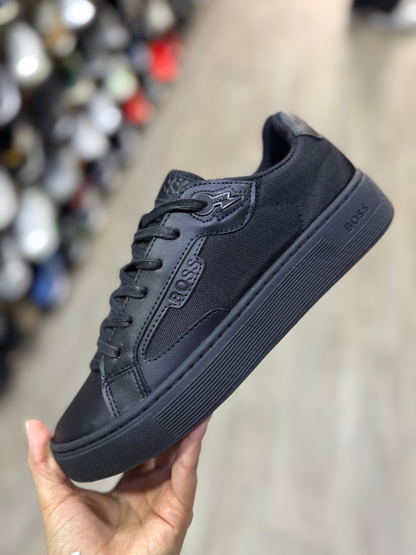 BOSS LOW TOP BLACK HOMBRE