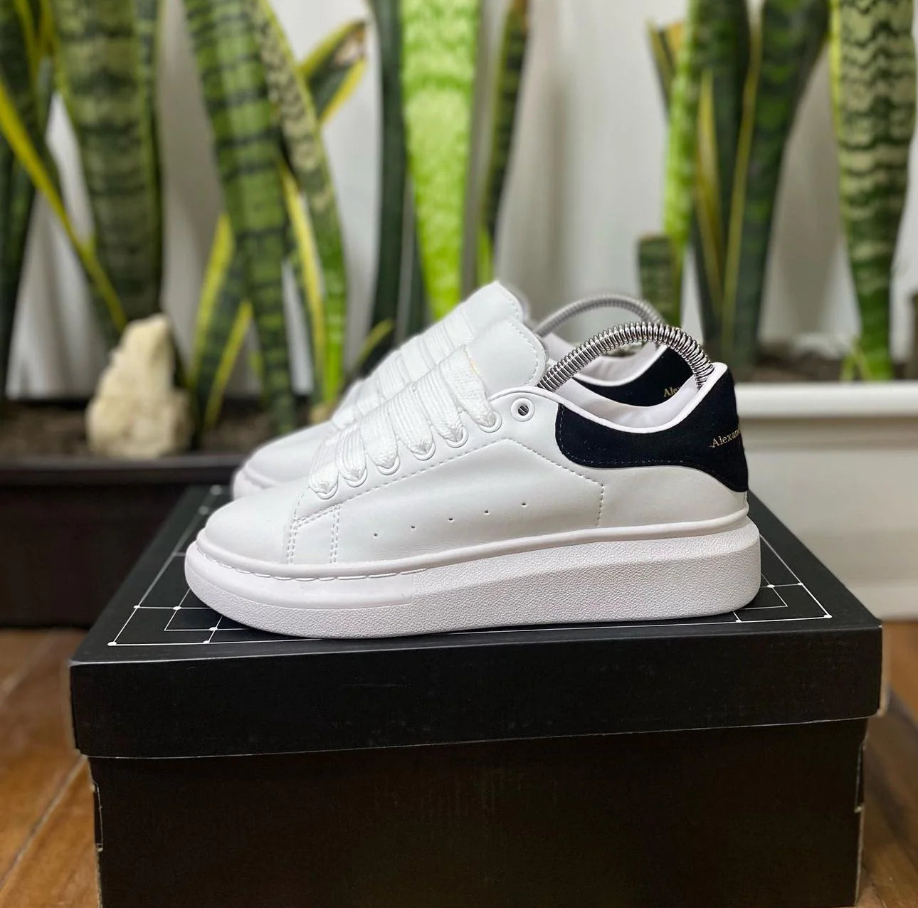 Alexander McQueen Dama