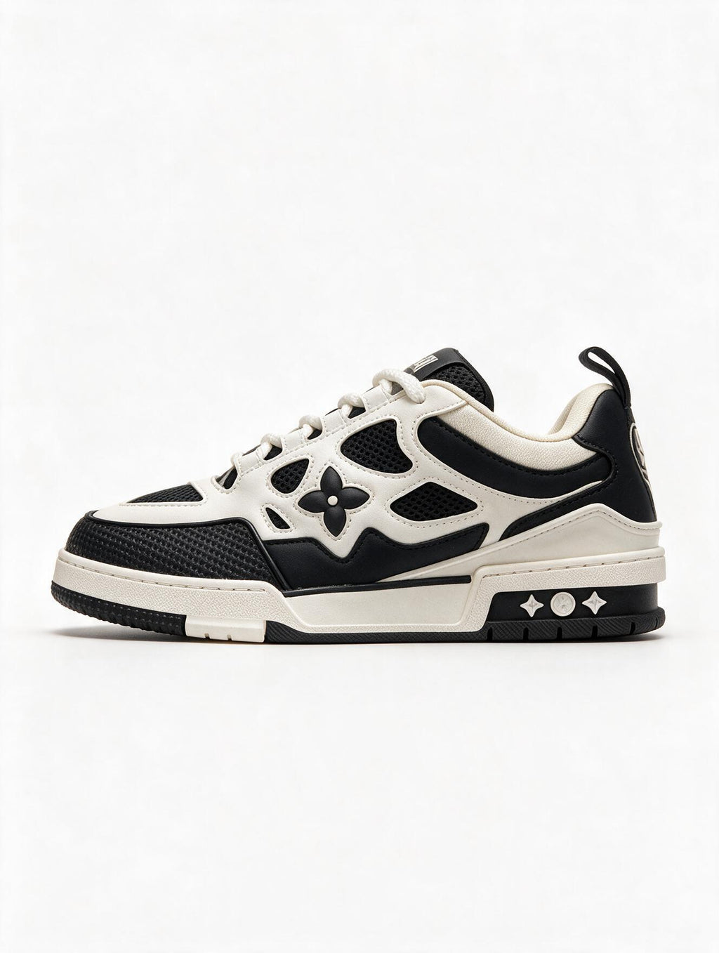 LOUIS VUITTON NEGRA BLANCA