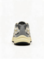NEW BALANCE 990 GRIS CREMA