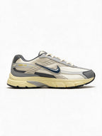 NEW BALANCE 990 GRIS CREMA