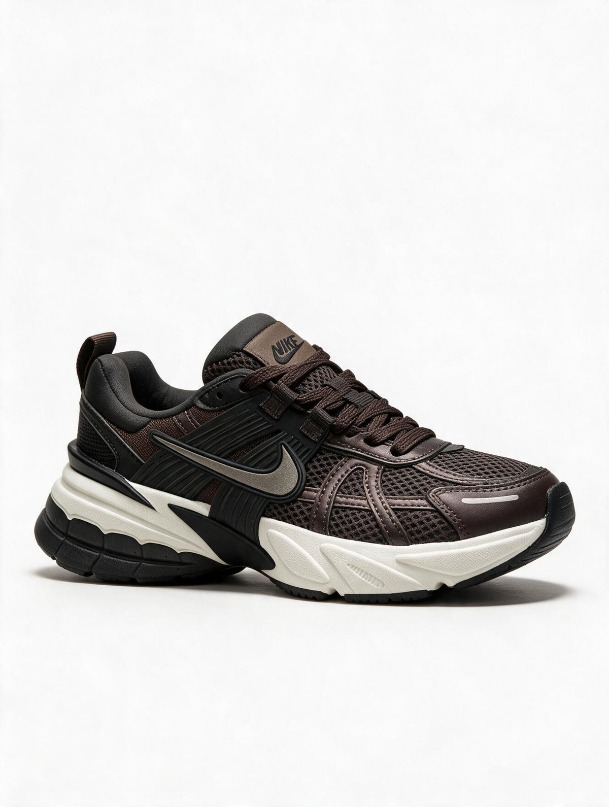 NIKE V2K CAFE OSCURO