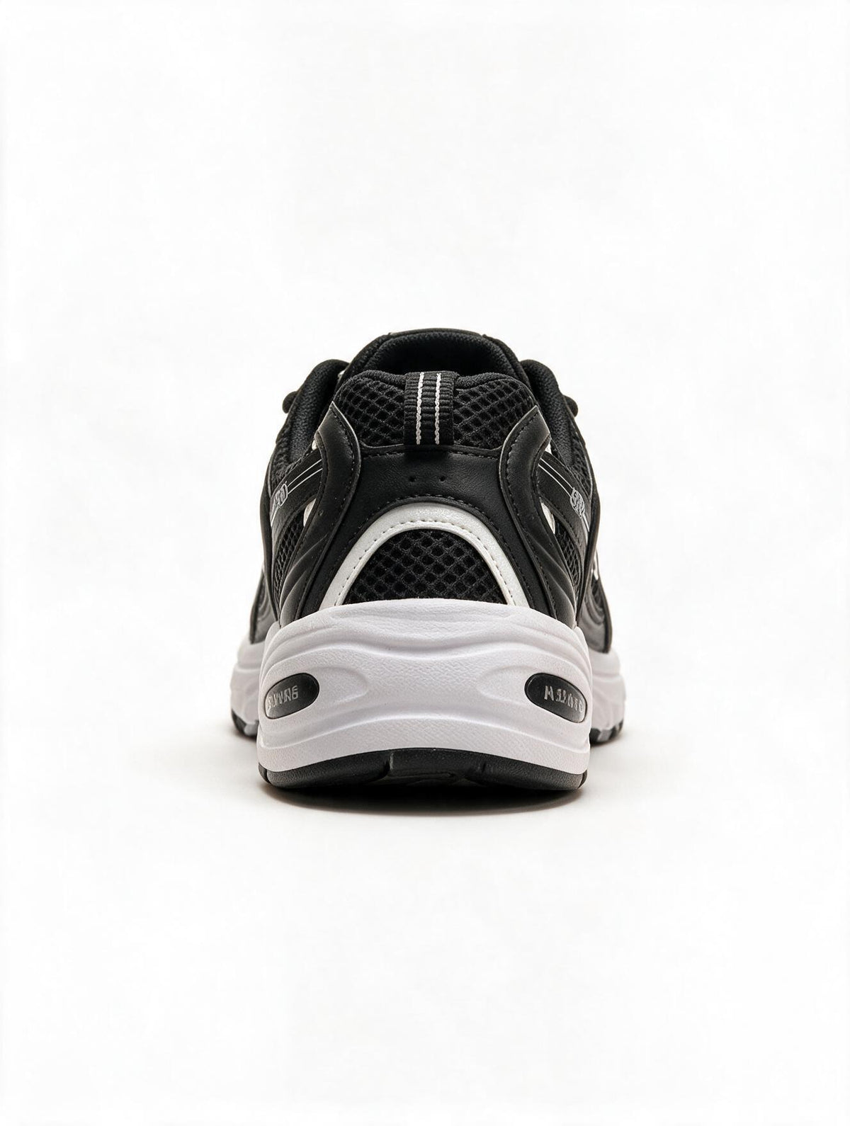 NEW BALANCE 530 NEGRA