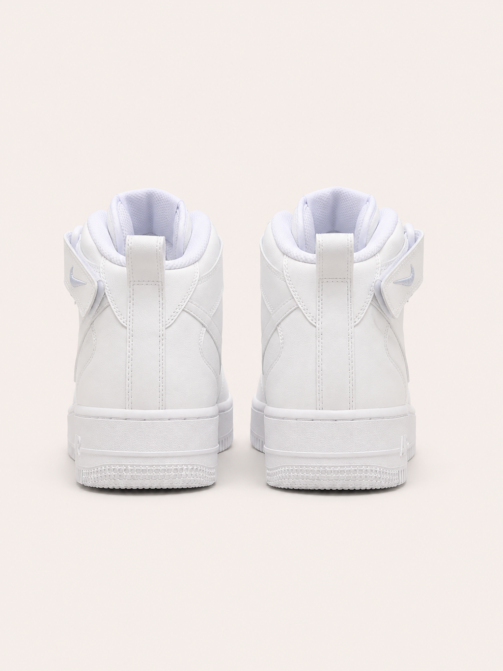 NIKE AIR FORCE 1 BOTA BLANCA