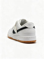 NIKE DUNK LOW BLANCA NEGRA SUELA GOMA