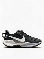 NIKE PEGASUS NEGRA SUELA BLANCA