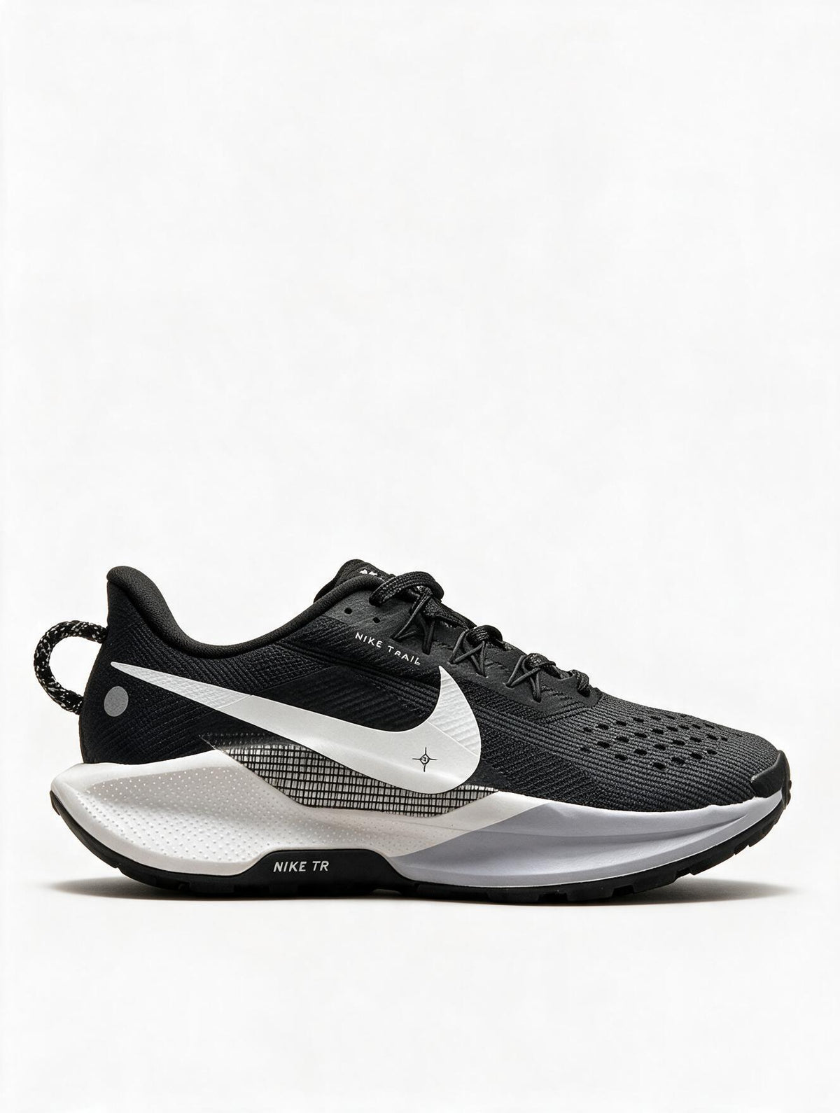 NIKE PEGASUS NEGRA SUELA BLANCA
