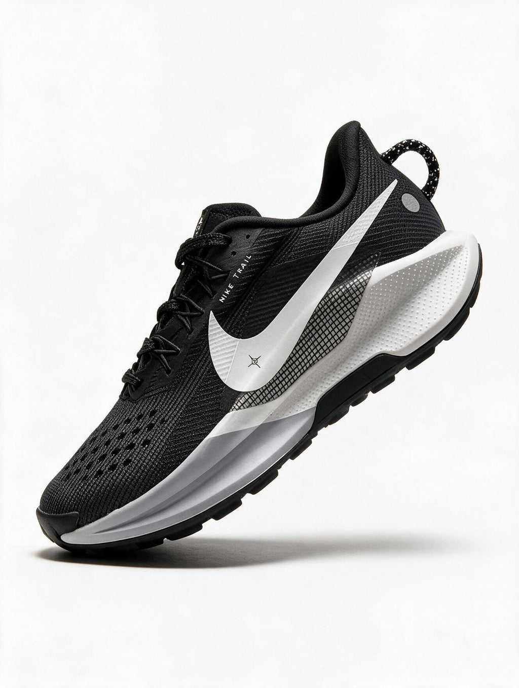 NIKE PEGASUS NEGRA SUELA BLANCA