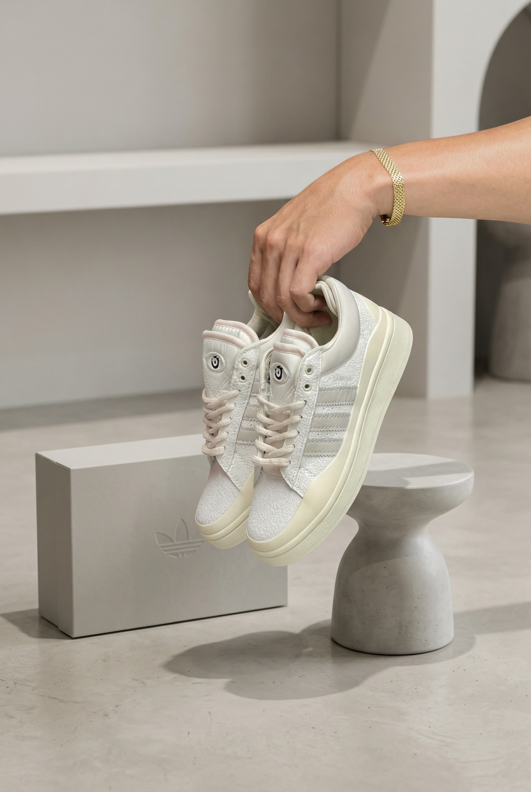 ADIDAS CAMPUS - BAD BUNNY CLOUD WHITE DAMA