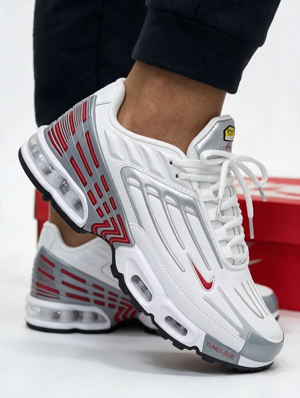 NIKE TN PLUS BLANCA ROJA