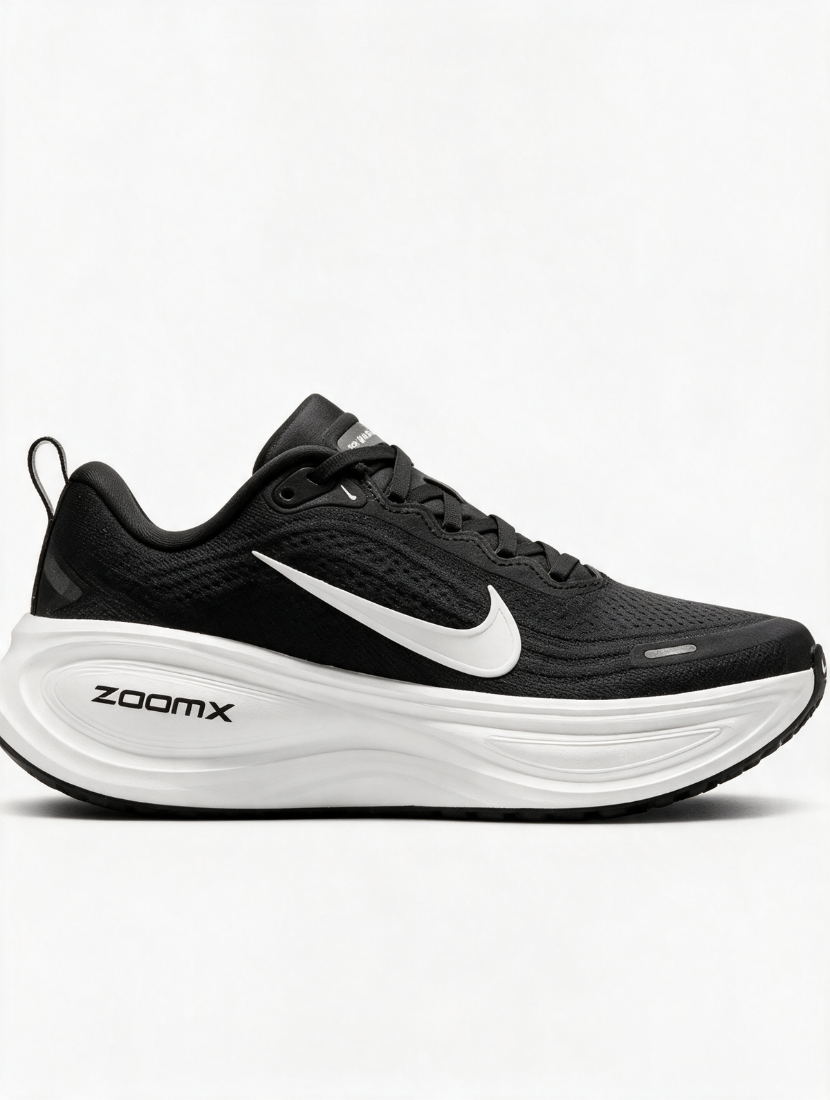 NIKE ZOOMX VOMERO NEGRA BLANCA