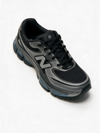 NEW BALANCE 2000 NEGRA GRIS