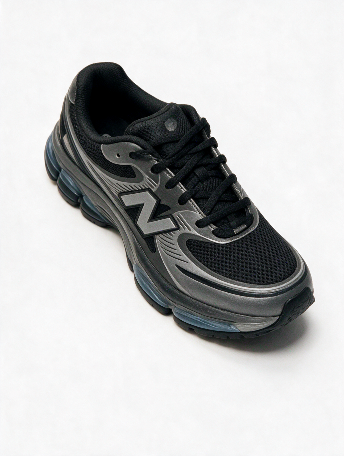 NEW BALANCE 2000 NEGRA GRIS