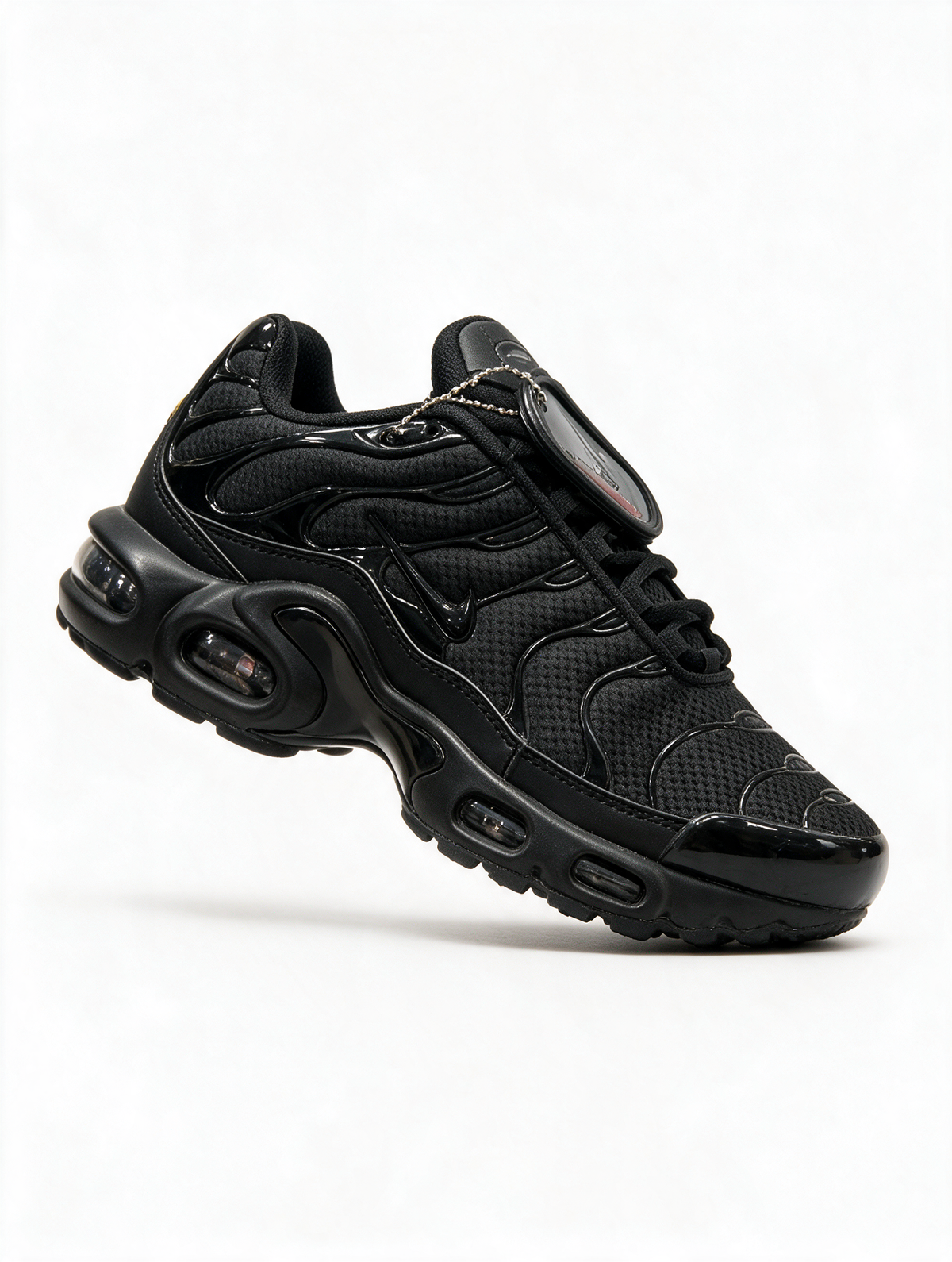 NIKE TN NEGRA