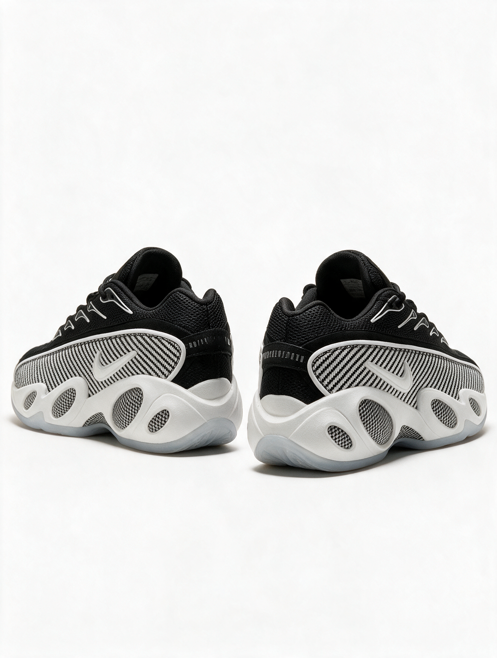 NIKE NOCTA NEGRA BLANCA